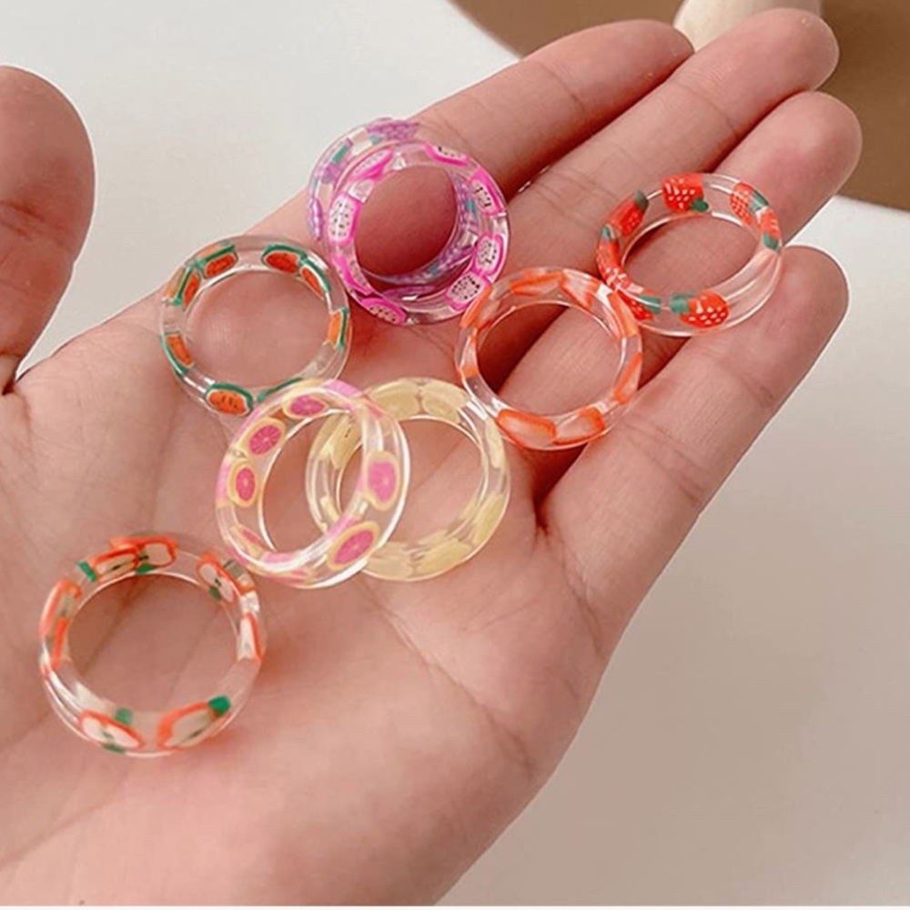 NWT chunky resin apple slice clear ring - Picture 1 of 4